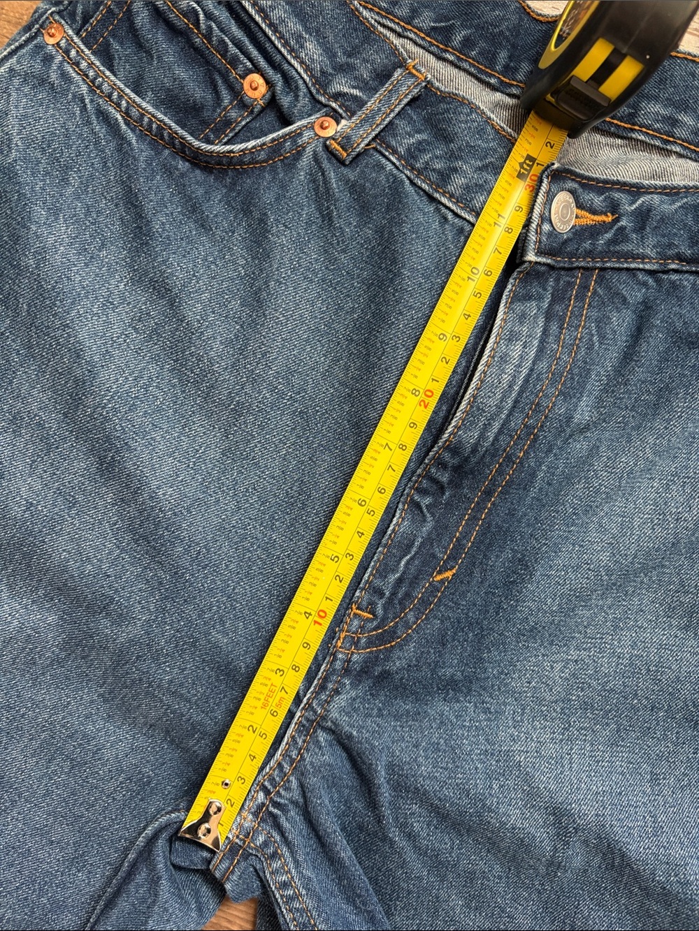 Weekday High-Rise Loose Jeans in Blue Denim - Picture 9 of 12